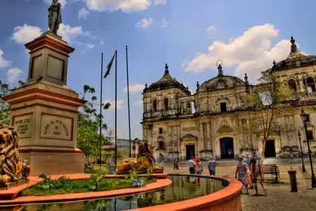 León in July