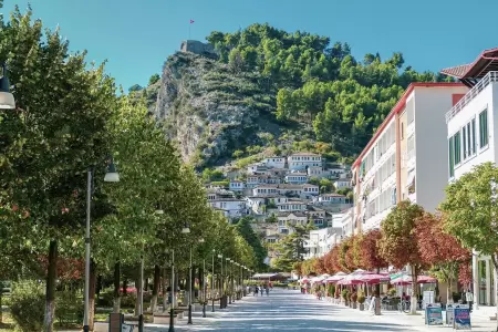 Berat in April