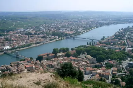 Tournon-sur-Rhône in November