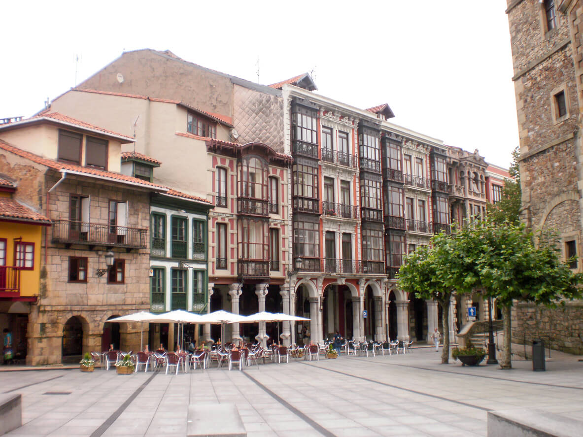 Avilés : Aviles