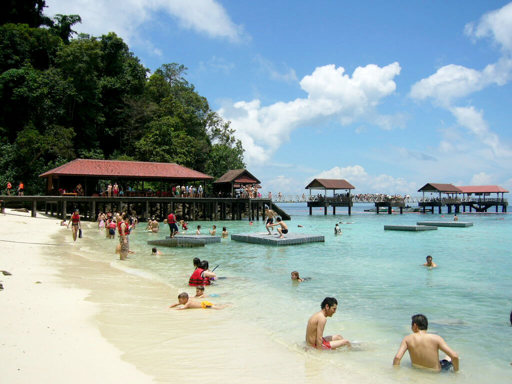 Best time to go to Pulau Aur | Weather and Climate. 11 months to avoid!