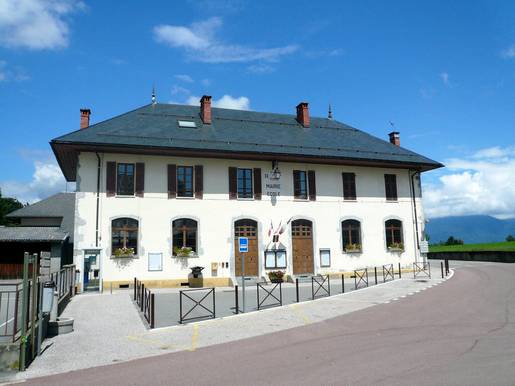 Best time to go to Savoy Weather and Climate. 6 months to avoid!